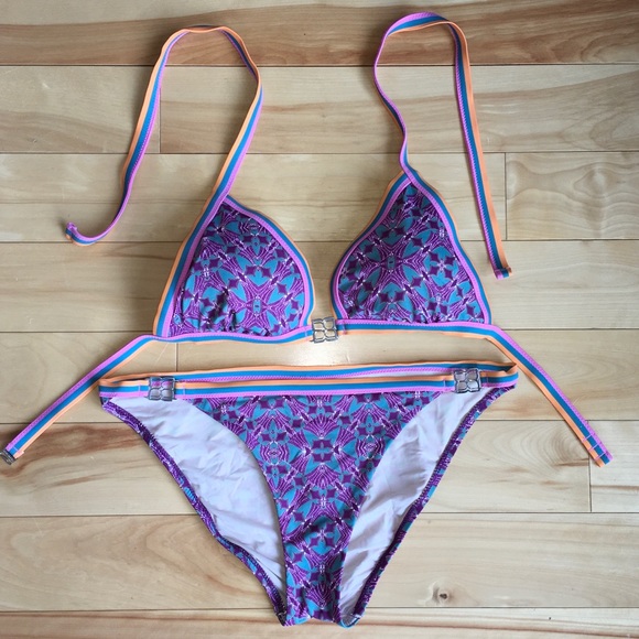?Small/Extra Small? BCBGMaxAzria Bikini - Picture 1 of 6